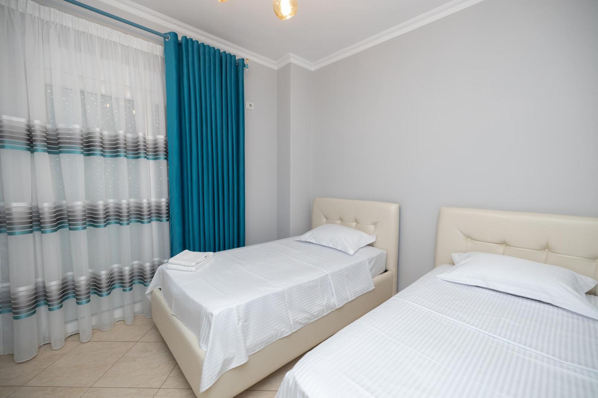 Adams Apartment Vlore Exterior photo